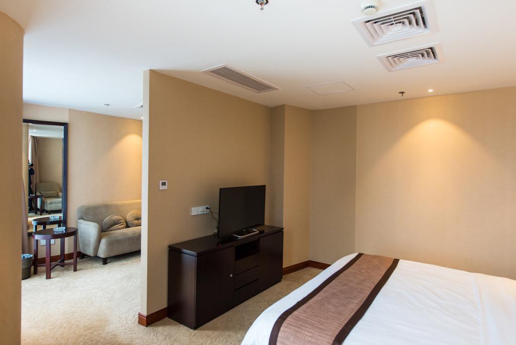 Vienna International Hotel - Expo Branch Shanghai Esterno foto